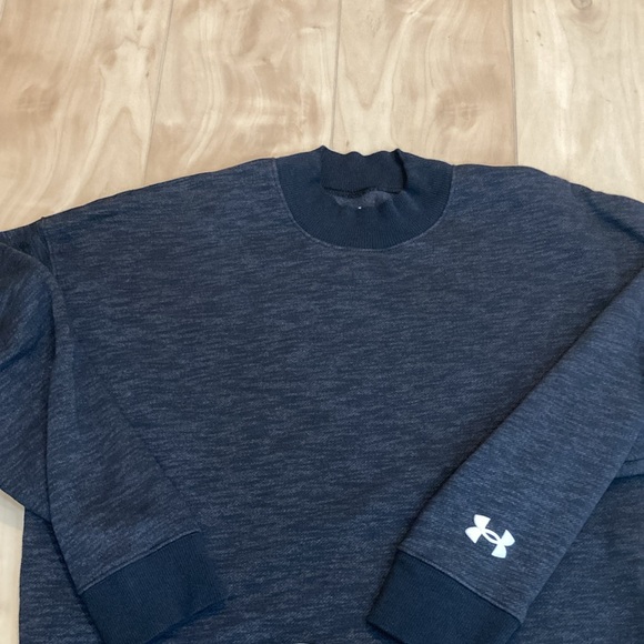UA Essentials Script Crew Sweater - Picture 9 of 16